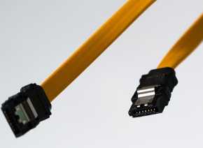 picture of a random yellow sata cable